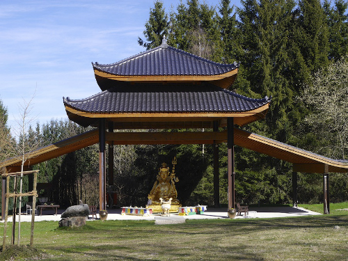 Unsere Bondingreise in ein Buddhistisches Kloster im Odenwald