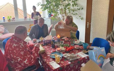 Weihnachtsfeier bei IEKOHSA als Lichtblick und Zeichen der Kraft